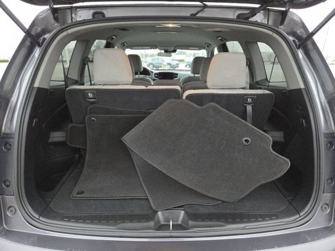 Used 2020 Honda Pilot EX image 18