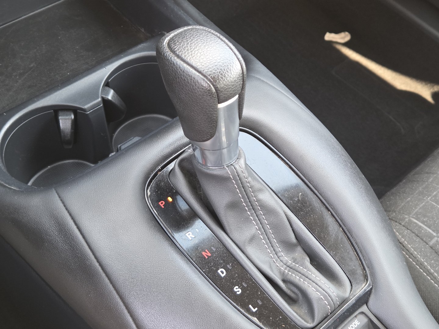 Used 2023 Honda HR-V LX image 31