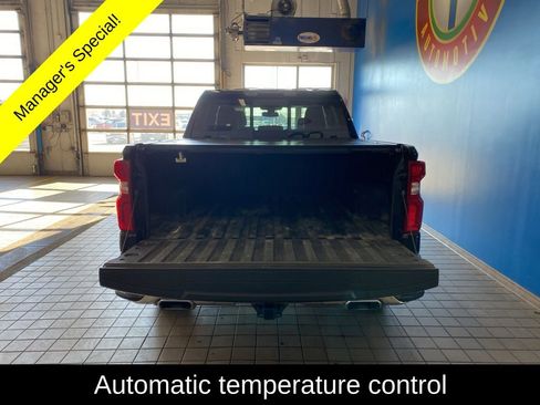 Used 2022 Chevrolet Silverado 1500 LTZ w/ LTZ Premium Package image 22