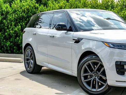 New 2026 Land Rover Range Rover Sport Dynamic SE AWD/4WD image 8