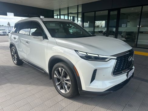 Certified 2023 INFINITI QX60 Luxe w/ Cargo Package image 1