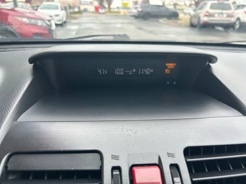 Used 2014 Subaru Impreza 2.0i Sport Premium image 8