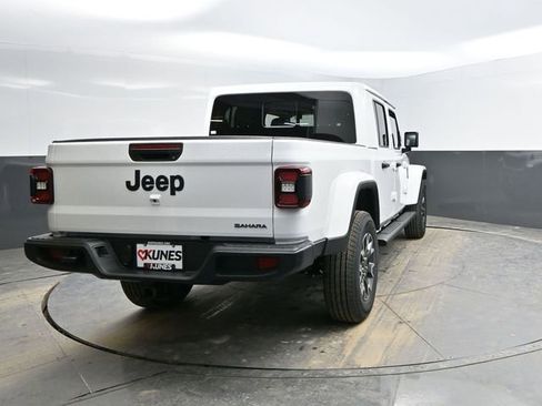 New 2026 Jeep Gladiator Sport image 6