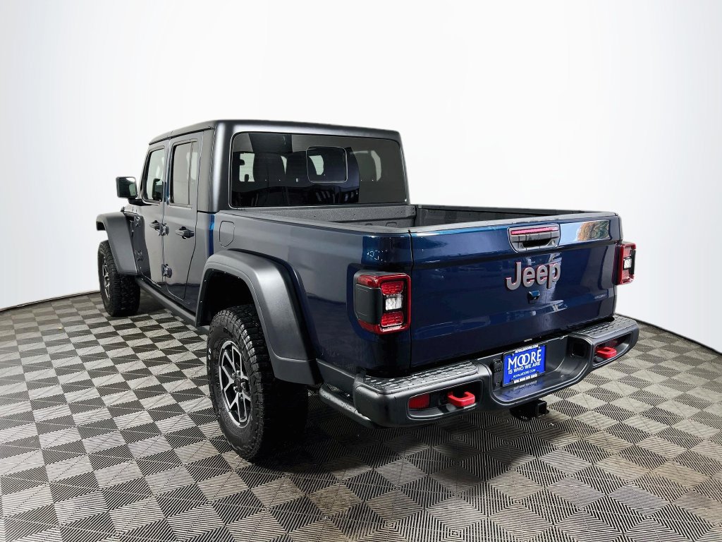 Used 2025 Jeep Gladiator Rubicon w/ Convenience Group AWD/4WD image 5