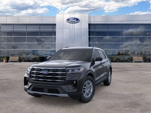 New 2026 Ford Explorer Active w/ Active Comfort Package RWD image 5