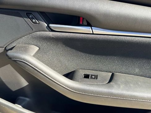 Used 2021 MAZDA MAZDA3 s image 20