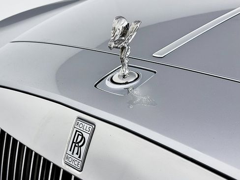 Used 2014 Rolls-Royce Ghost image 2