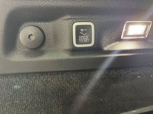 Used 2021 Jeep Grand Cherokee L Summit AWD/4WD image 35