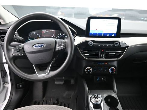 Used 2021 Ford Escape SE image 11