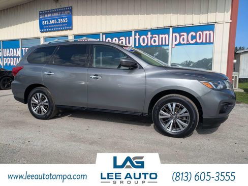 Used 2019 Nissan Pathfinder S AWD/4WD image 1