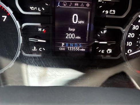 Used 2018 Toyota Tundra SR5 w/ SR5 Upgrade Package image 10