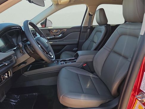 New 2026 Lincoln Corsair Premiere image 12