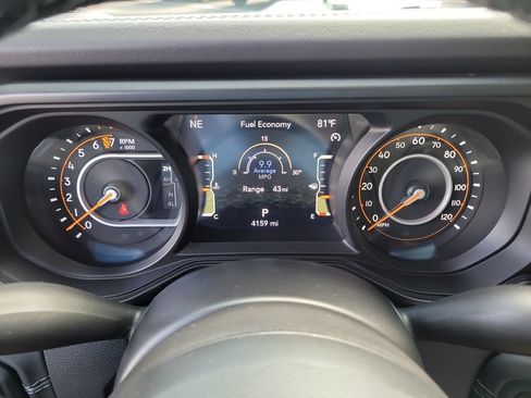 Used 2025 Jeep Gladiator Mojave AWD/4WD image 31