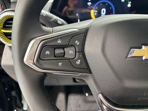 New 2026 Chevrolet Trax LT w/ Sunroof Package FWD image 5