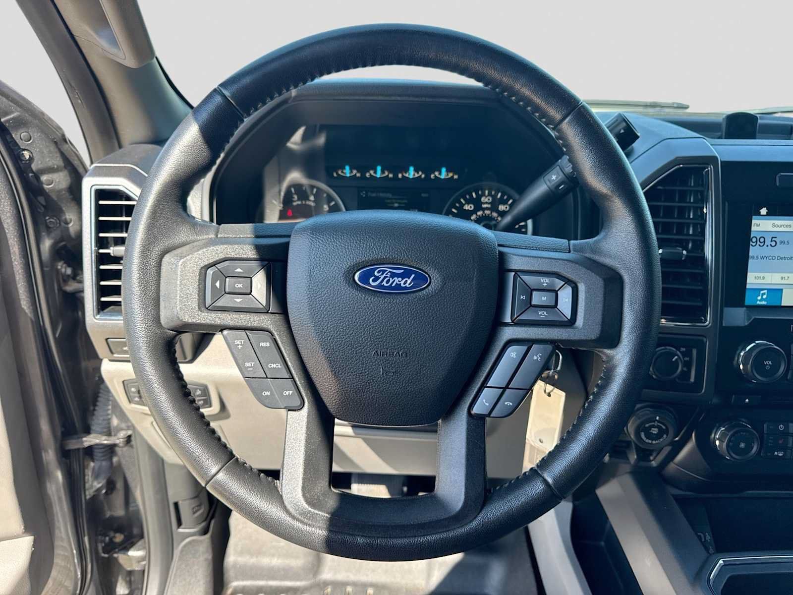 Used 2018 Ford F150 XLT w/ Equipment Group 302A Luxury AWD/4WD image 22