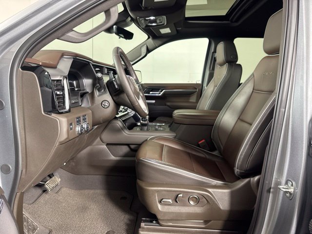Used 2025 GMC Sierra 1500 Denali w/ Technology Package AWD/4WD image 11