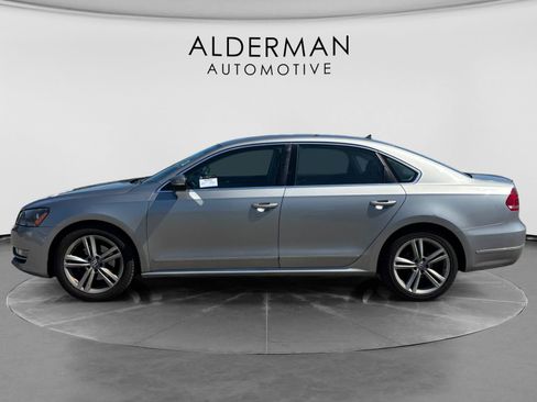 Used 2014 Volkswagen Passat TDI SEL Premium FWD image 2