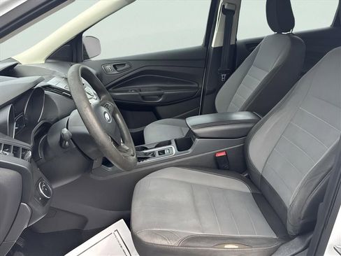 Used 2019 Ford Escape S image 20