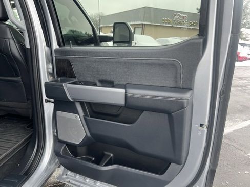 Used 2023 Ford F350 Lariat w/ Lariat Ultimate Package image 41