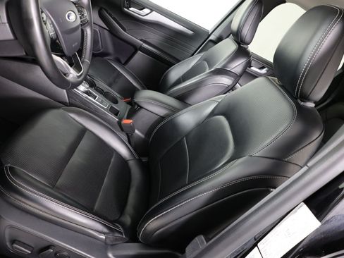Used 2024 Ford Escape Platinum AWD/4WD image 10