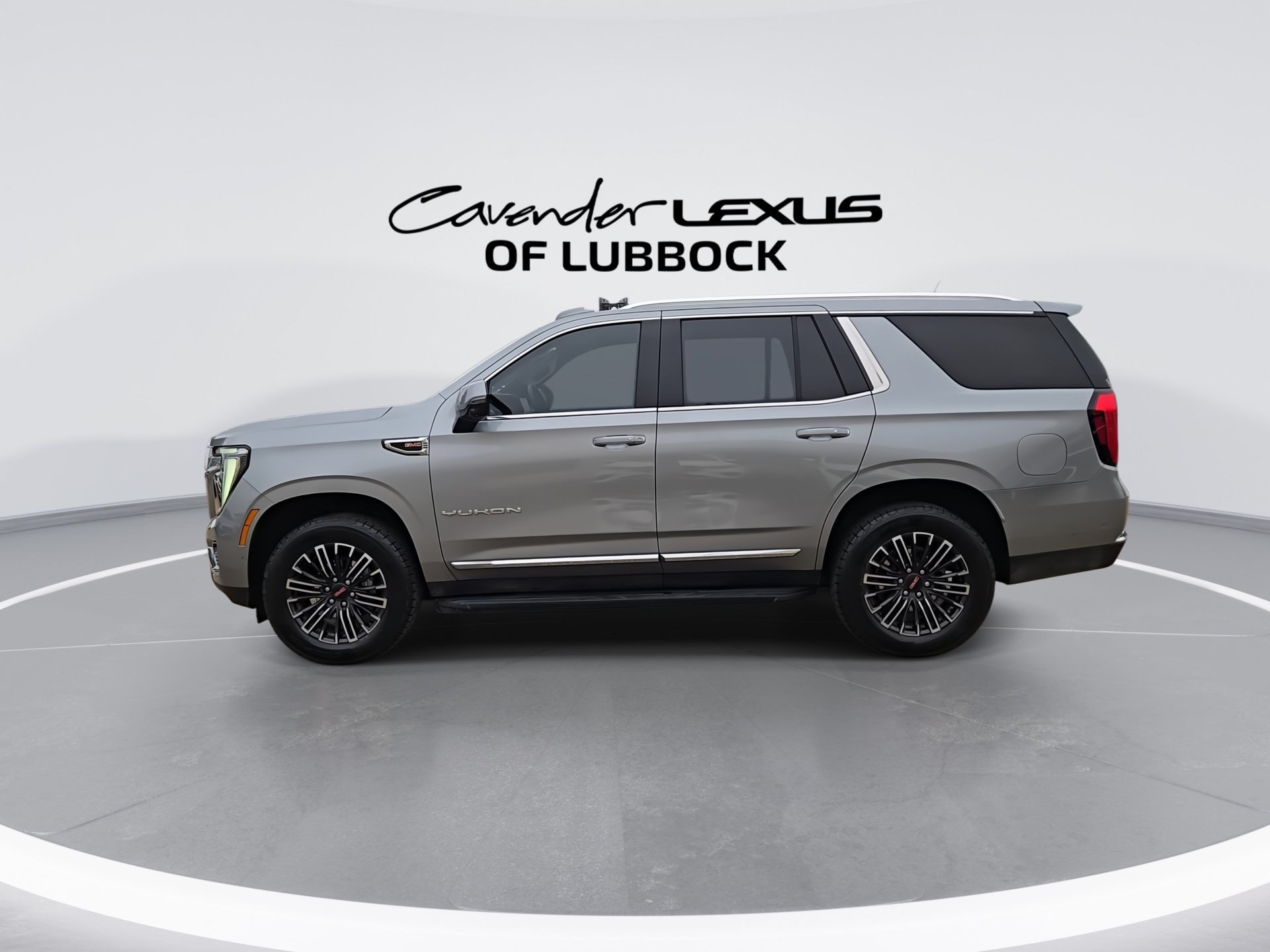 Used 2025 GMC Yukon Elevation w/ LPO, Floor Liner Package AWD/4WD image 5