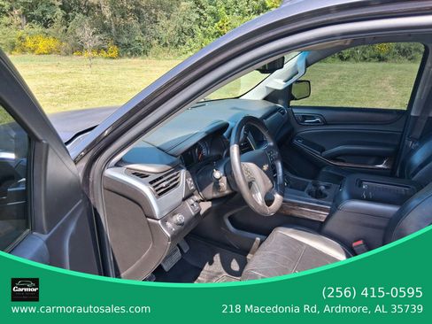 Used 2017 Chevrolet Tahoe LT w/ LT Signature Package image 5