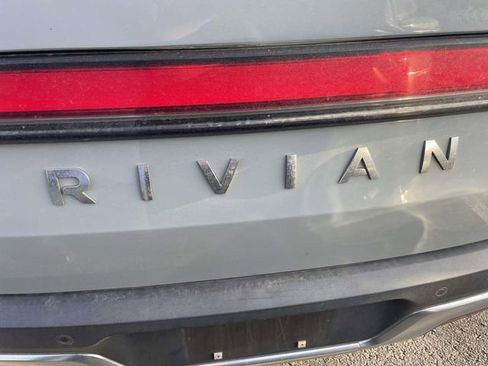 Used 2022 Rivian R1T Adventure AWD/4WD image 14