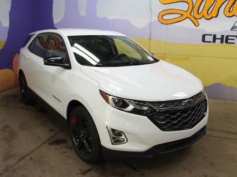 Used 2019 Chevrolet Equinox LT AWD/4WD image 2