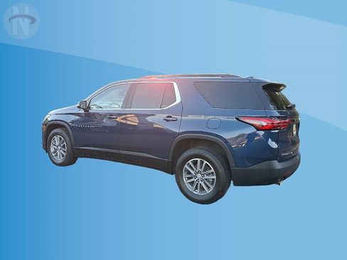 Used 2023 Chevrolet Traverse LT image 6