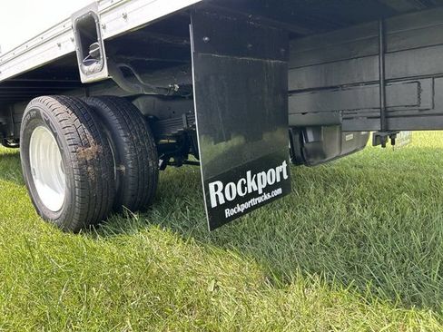 New 2025 Ford E-450 and Econoline 450 Super Duty w/ Power Equipment Group RWD image 5