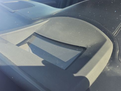 Used 2012 BMW X5 M w/ Active Ventilated Seat Pkg image 18