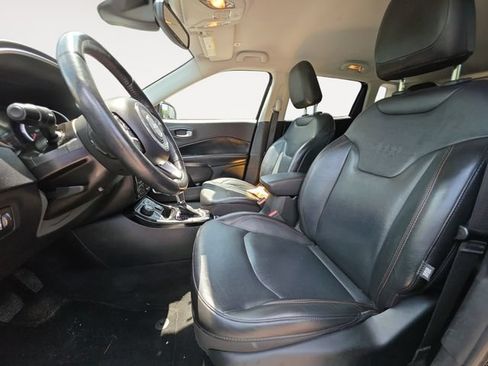 Used 2018 Jeep Compass Limited w/ Navigation Group AWD/4WD image 9