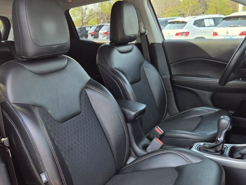 Used 2020 Jeep Compass Latitude w/ Popular Equipment Group image 40