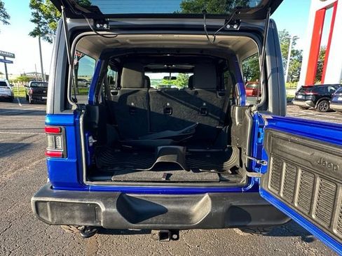 Used 2019 Jeep Wrangler Unlimited Sport S AWD/4WD image 18