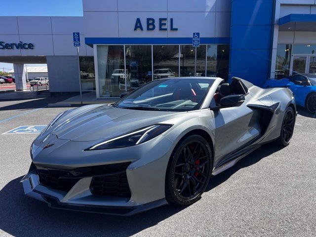 Used 2024 Chevrolet Corvette Z06 RWD image 14