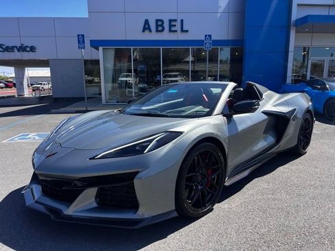 Used 2024 Chevrolet Corvette Z06 RWD image 14
