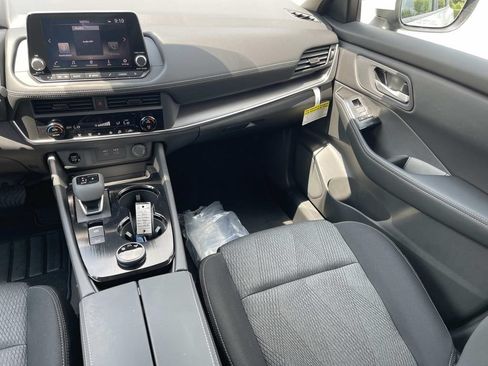 New 2026 Nissan Rogue SV AWD/4WD image 15