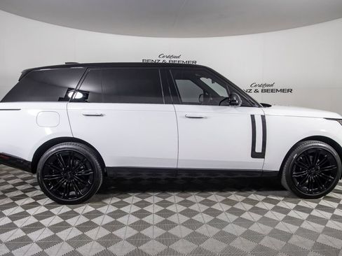 Used 2026 Land Rover Range Rover Long Wheelbase SE AWD/4WD image 17