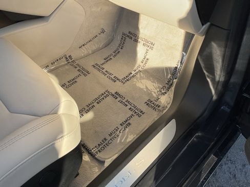 Used 2019 Tesla Model S Long Range image 65