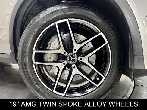 Used 2019 Mercedes-Benz GLC 350e 4MATIC image 11