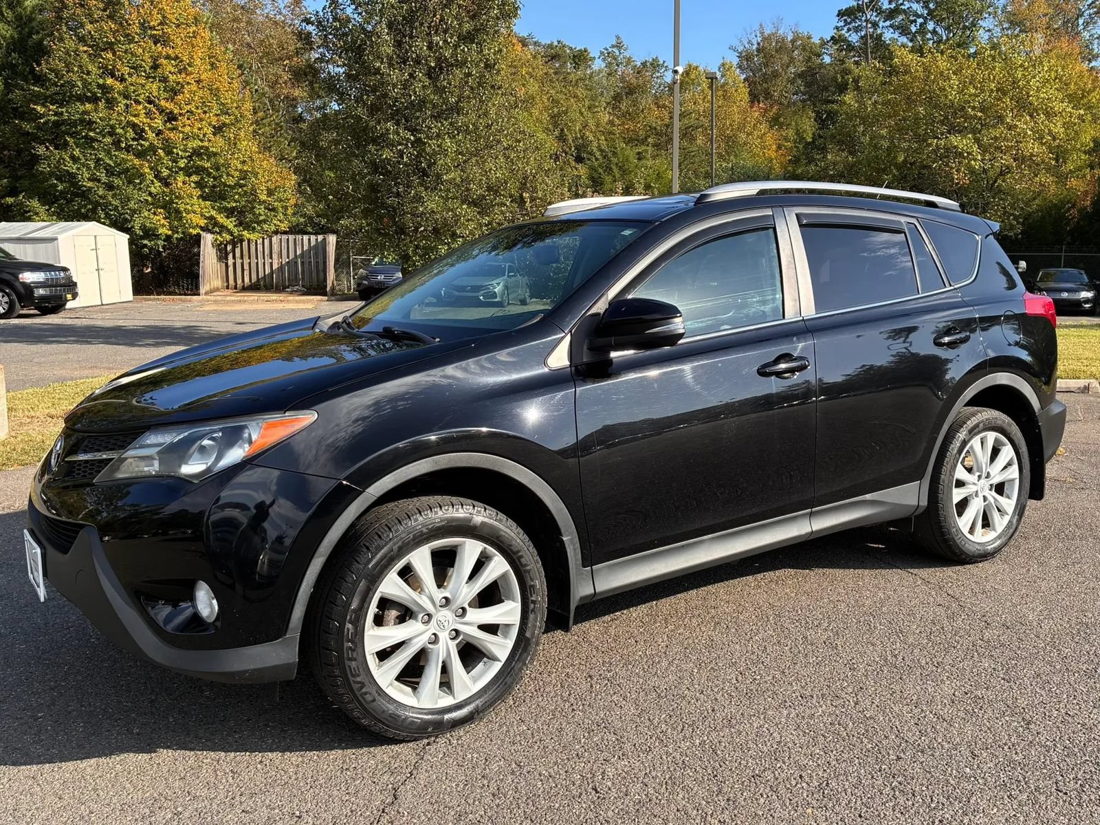 Used 2015 Toyota RAV4 Limited w/ Technology Package AWD/4WD image 4