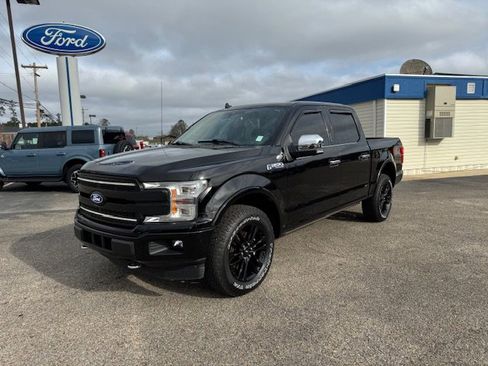 Used 2018 Ford F150 Platinum w/ Equipment Group 701A Luxury image 2