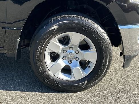 Used 2022 RAM 1500 Big Horn AWD/4WD image 13