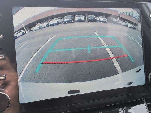 Certified 2024 Toyota Sienna XSE w/ XSE Plus Package image 24