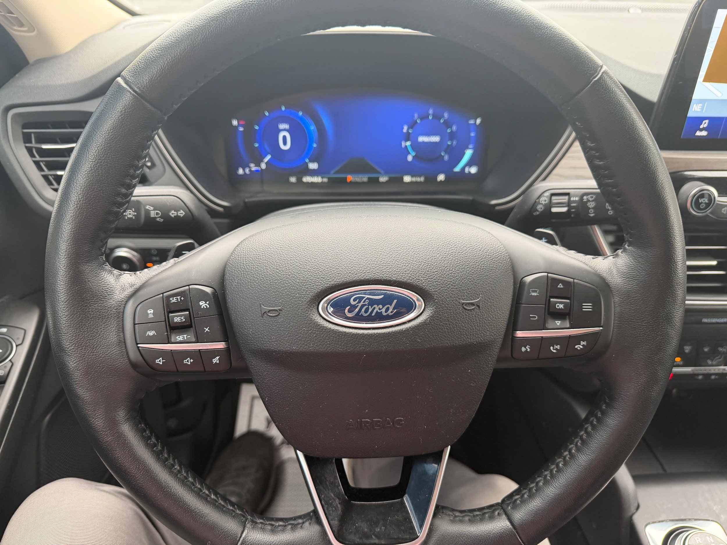 Used 2020 Ford Escape Titanium AWD/4WD image 15