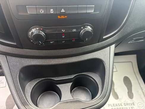 Used 2019 Mercedes-Benz Metris image 37