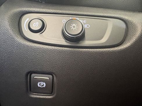 Used 2021 Chevrolet Blazer LT FWD image 25