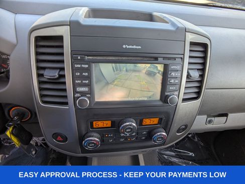 Used 2019 Nissan Frontier SL image 27