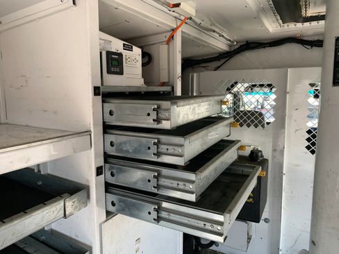 Used 2019 Ford E-350 and Econoline 350 Super Duty image 34