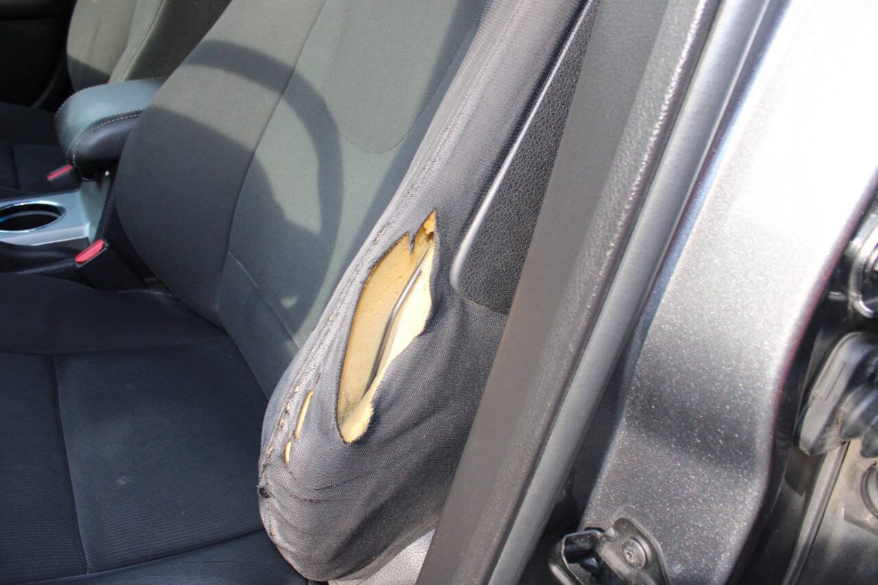 Used 2010 Ford Fusion Hybrid FWD image 16